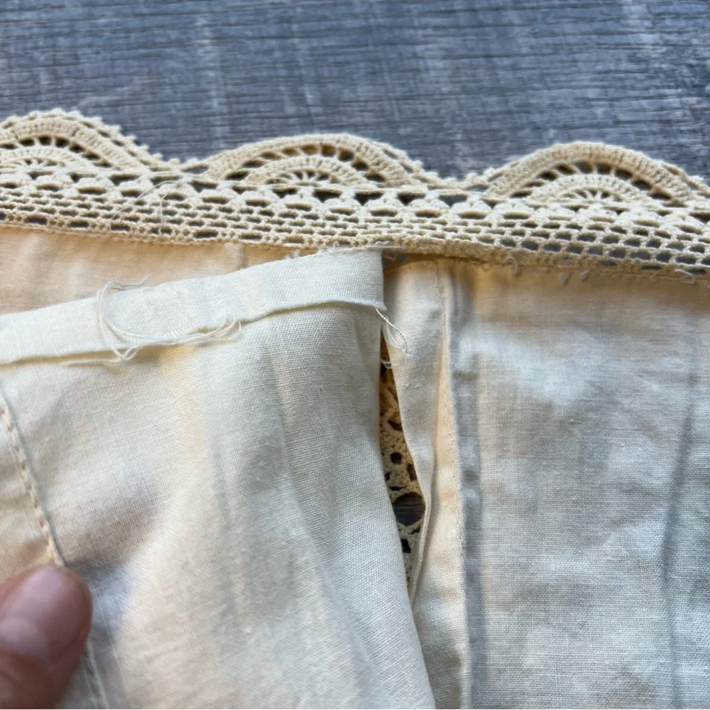 Elegant VTG Keeco Crochet Cottagecore Pillow Covers In Ivory/Cream